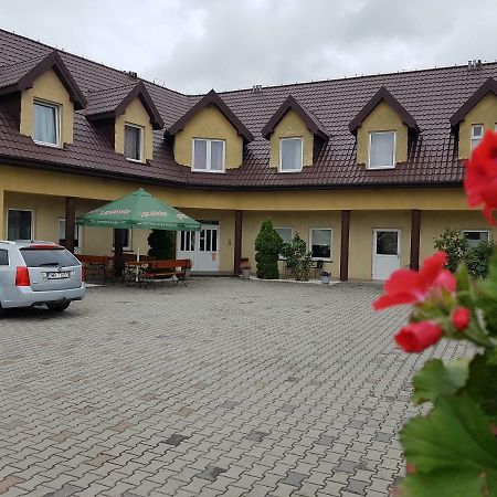 Hotelik Pod Baranami Siechnice Eksteriør billede