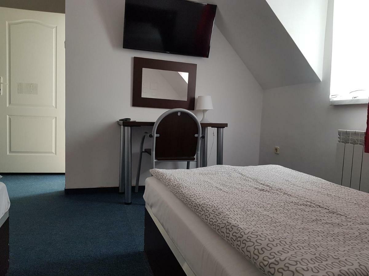 Hotelik Pod Baranami Siechnice Eksteriør billede