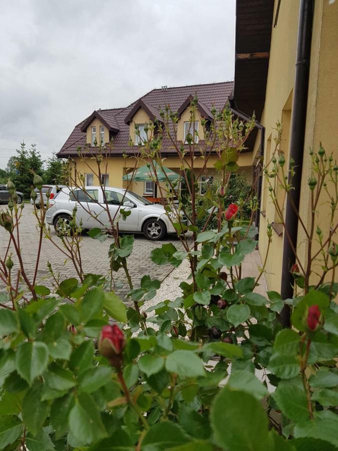 Hotelik Pod Baranami Siechnice Eksteriør billede